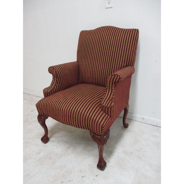 Measurements ( L x W x H) 31 x 28 x 42" Seat height 19.5" Arm height 28.5" Great shape. Minor wear. Please see photos as...