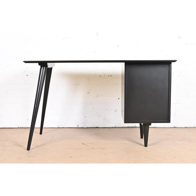 Paul McCobb Planner Group Mid-Century Modern Writing Desk, Newly Refinished For Sale - Image 11 of 13
