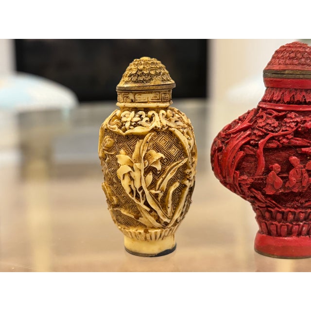 Chinoiserie Vintage Chinese / Chinoiserie Style Relief Decorated Snuff Bottles - Set of 3 For Sale - Image 3 of 11