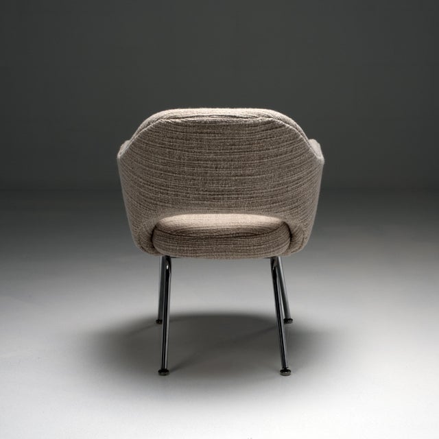 Eero Saarinen Model 71 Dining Chair by Eero Saarinen for Knoll, 1980s For Sale - Image 4 of 9