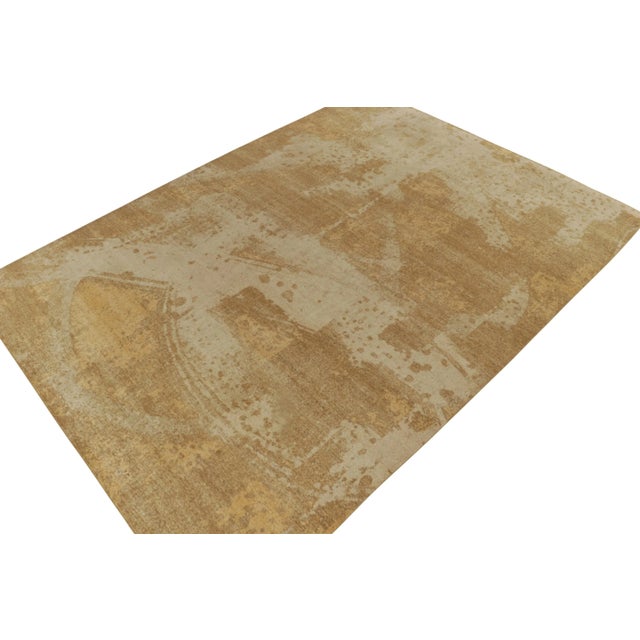 A scintillating 10x14 hand-knotted wool rug from Rug & Kilim’s Homage Collection—a smart encyclopedia of patterns and...