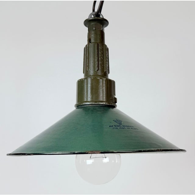 1960s Industrial Green Enamel Military Pendant Lamp with Cast Aluminium Top, 1960s For Sale - Image 5 of 18