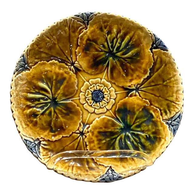 19th Century English Majolica Lily Pad Plate For Sale