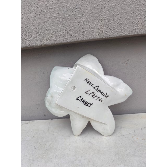 French Majolica Pink Lily Wall Pocket Mont-Chevalier Castel Circa 1900 For Sale In Austin - Image 6 of 10