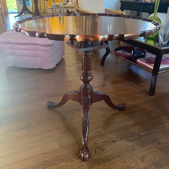 Vintage Baker Furniture Historic Charleston Collection Piecrust Tilt