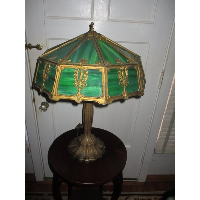 Early 1900s Antique Art Nouveau Green Stain Glass Ornate Metal Table Lamp For Sale - Image 4 of 12