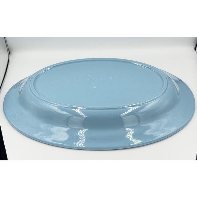 American 1930s Metlox Poppytrail "Early California" Pottery 200 Series Deep Serving Platter For Sale - Image 3 of 5