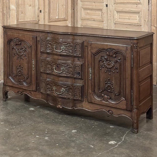 French Provincial 18th Century Liège Louis XV Period Carved Oak Buffet For Sale - Image 3 of 18