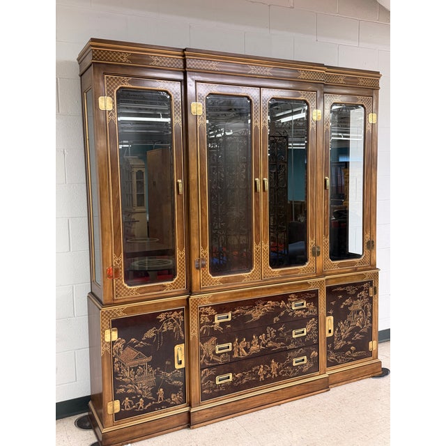 1970s 1970s Stately Chinoiserie China Cabinet From Heritage/Drexel Heritage For Sale - Image 5 of 12