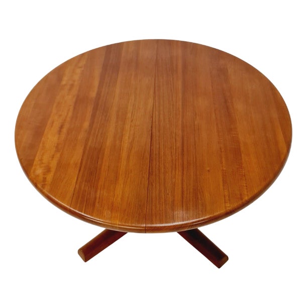 Mid-Century Modern Danish Teak Dining Table from Dyrlund, 1970s For Sale