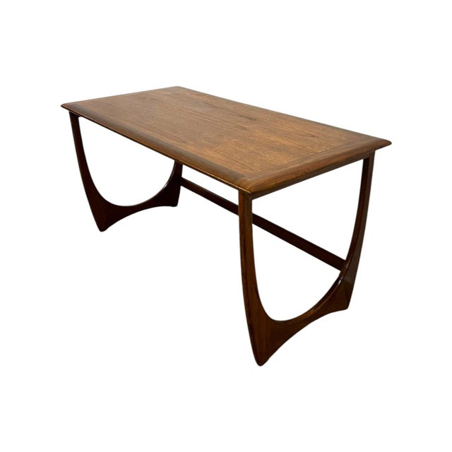 Mid-Century Modern Mid-Century Modern Sculptural Walnut Coffee Table – Vintage MCM Crescent U-Base Low Table. For Sale - Image 3 of 8