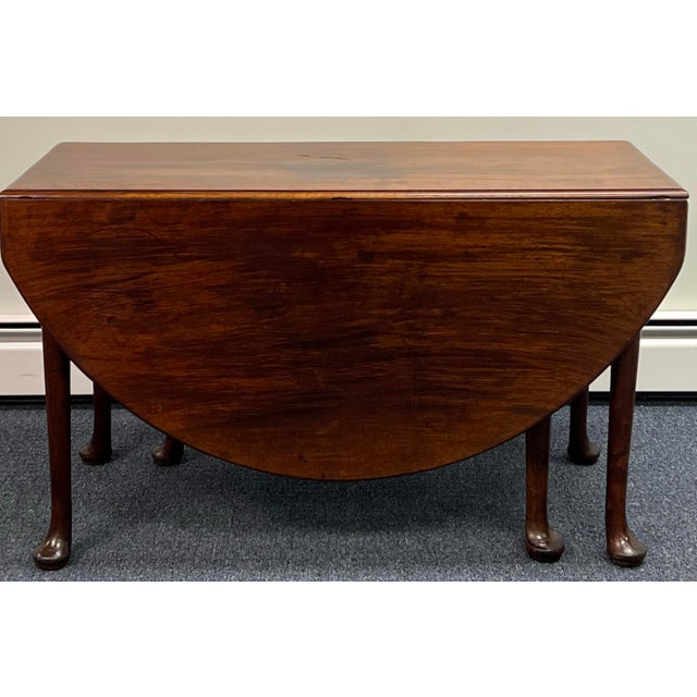Antique 18th Century Mahogany Queen Anne Drop Leaf Dining Table Circa 1760 For Sale - Image 4 of 10