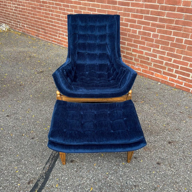 Vintage Castro Convertible “Arden” Lounge Chair and Ottoman For Sale In Cleveland - Image 6 of 9