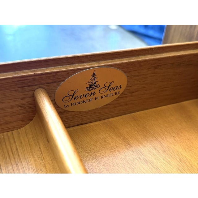 Hooker Seven Seas Collection Executive Desk For Sale - Image 10 of 17
