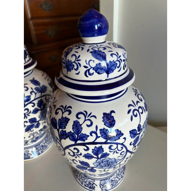 American 1990s Blue and White Ginger Jars - Set of 2 For Sale - Image 3 of 6