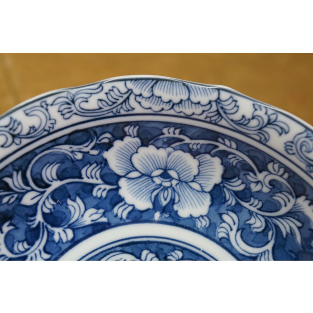 Vintage Chinese Chinoiserie Blue & White Floral Peony Bowls 6" - 8" - Set of 8 For Sale - Image 9 of 10