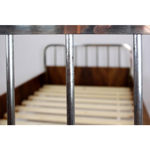 1930s Bauhaus Single Beds, Czechoslovakia, 1930s, Set of 2 For Sale - Image 5 of 18