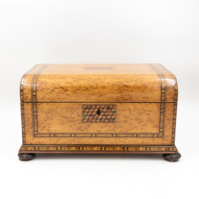 Bird’s-Eye Maple Box With Tumbling-Block Inlays English, Circa 1830 For Sale - Image 14 of 14