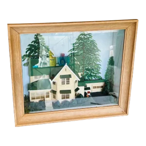 Vintage American Bungalow Diorama