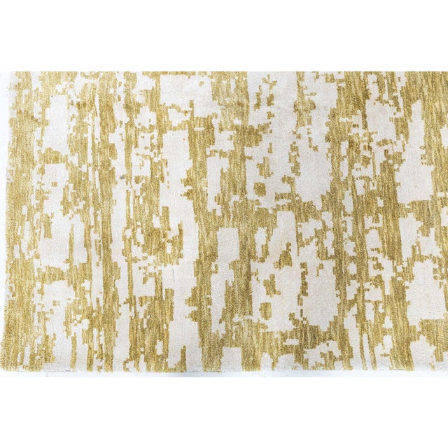This stunning contemporary silk rug, titled Green Element I, offers a sophisticated fusion of abstract design and...