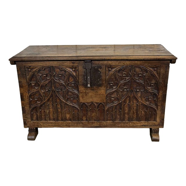 18th Century Oak Chest with Gothic Decoration For Sale