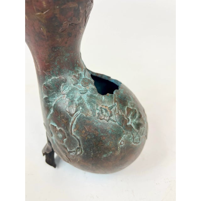 Metal 19th Century Japanese Bronze Vase in the Shape of a Gourd For Sale - Image 7 of 7