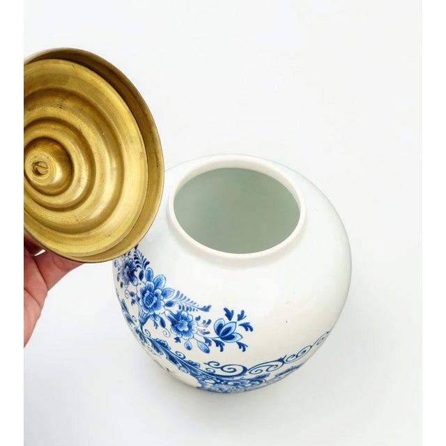 Antique Dutch Delft Blue Tobacco Jar, 1840 For Sale - Image 10 of 16