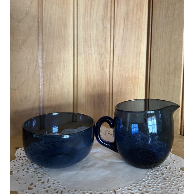 Tapio Wirkkala 1956 Vintage Tapio Wirkkala Finland Mouth Blown Cobalt Blue Blueberry Glass Sugar & Creamer For Sale - Image 4 of 6