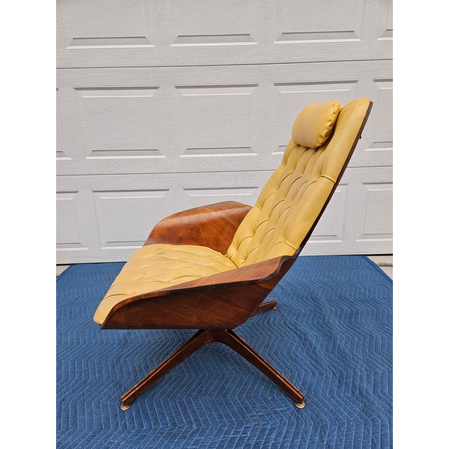 Mid-Century Modern George Mulhauser Mr. Chair and Ottoman For Sale - Image 3 of 18