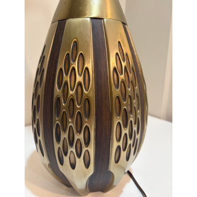 Bronze Laurel Lamp Company H-786 Mid-Century Modern Brass Table Lamp, Cataloged 1965, Original Shade For Sale - Image 8 of 12