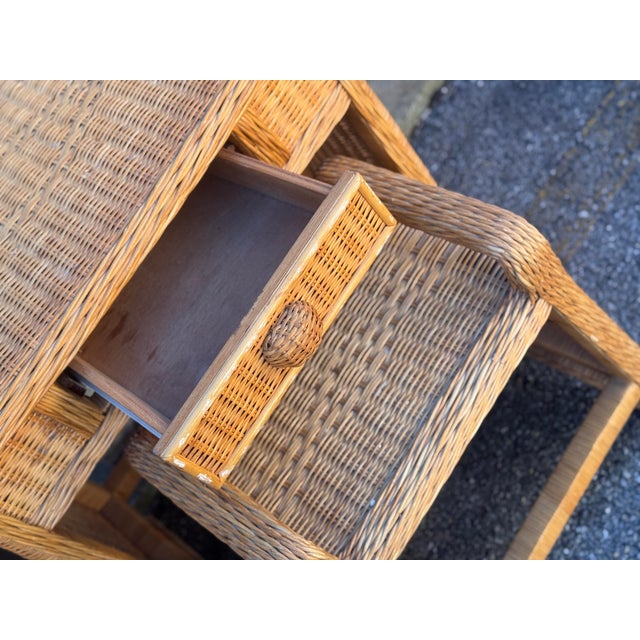 Vintage Wicker Vanity Set With Arched Mirror and Matching Stool For Sale - Image 10 of 12