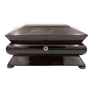 Early 19th Century William IV Accordion-Shaped Rosewood Box For Sale