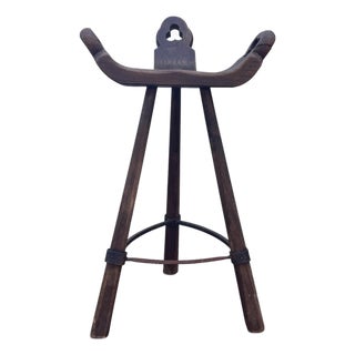 Vintage Brutalist Hand-Carved Wood Tripod Bar Stool With Forged Iron Footrest For Sale