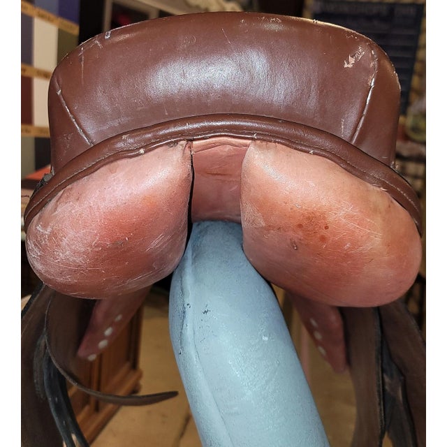 1990s 1990s English Riding Saddle by EquiRoyal For Sale - Image 5 of 8
