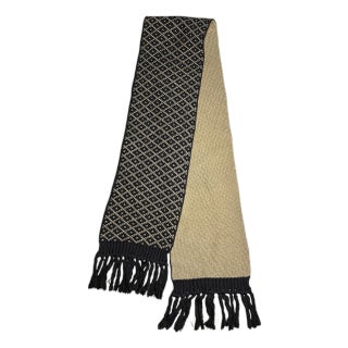 Vintage 1990’s Gucci 100% Wool Winter Scarf Made in Italy For Sale