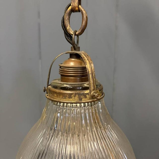 Small Pressed Glass Pendant Lamp with Chain and Ceiling Rose from Holophane, 1930s For Sale - Image 13 of 18