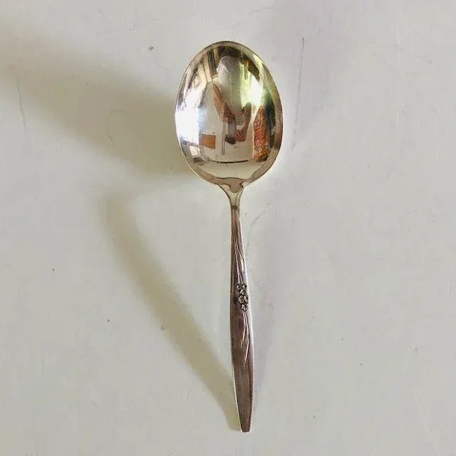 1940s Vintage Oneida Community Silverplate Enchantment Serving Spoon For Sale - Image 5 of 5