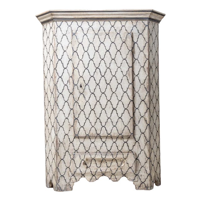 18th Century Painted Cabinet For Sale