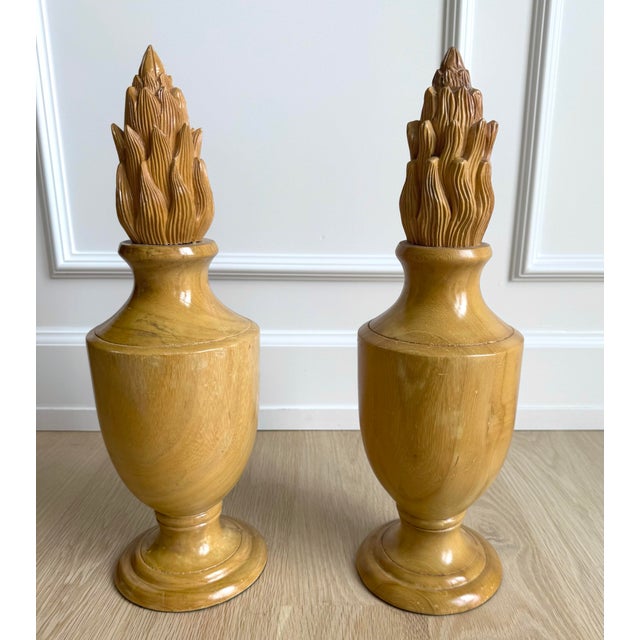 1970s Pair of Handcrafted Turned Wood Urns With Hand-Carved Flame Finials, Sculptural Organic Modern Decorative Objects For Sale - Image 4 of 12
