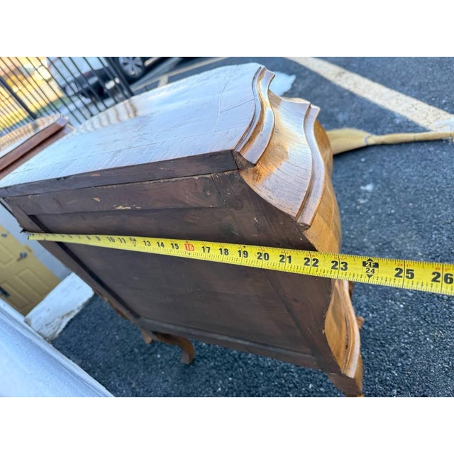 Pair of Antique Italian Rococo Venetian Louis XIV Style Bombe Burl Walnut Chests. For Sale - Image 12 of 17