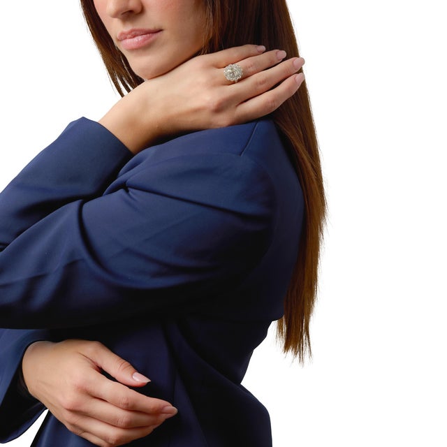 1910s Belle Epoque French Gia 3.04 Carat Old Mine Cut Diamond 18k Gold Cluster Ring, Size 6.5 For Sale - Image 4 of 8