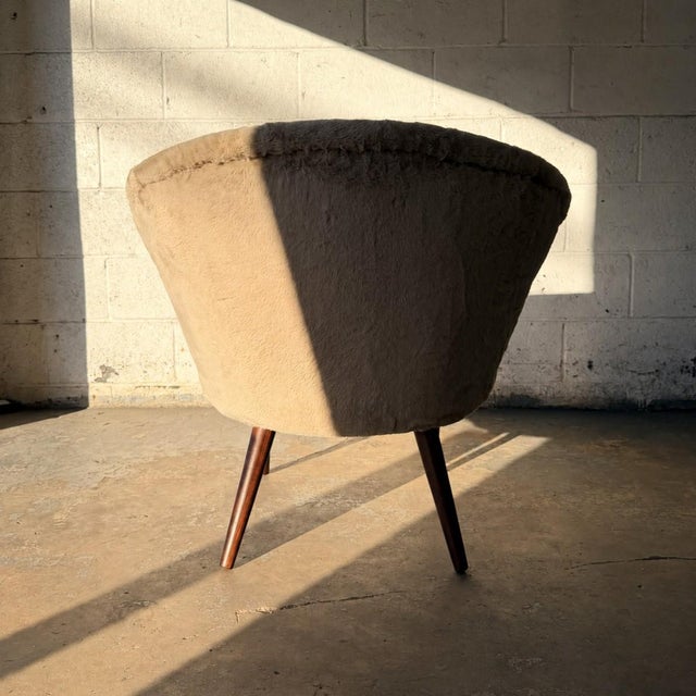 Mid-Century Modern Vintage Danish 1950s Mid-Century Bent Møller Jepsen Attributed Lounge Chair, Beige Fur-Like Upholstery For Sale - Image 3 of 18