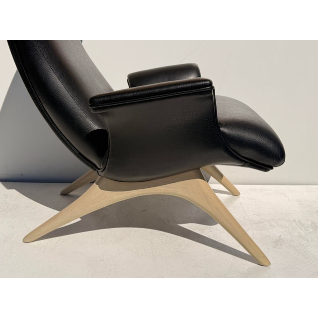 Mid-Century Modern Vladimir Kagan Ondine Lounge Chair For Sale - Image 3 of 12
