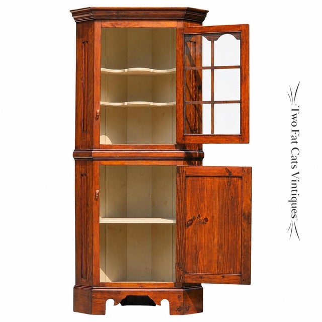 Stephen Von Hohen Early American Style Pine Corner Cabinet Vintage For Sale - Image 4 of 11