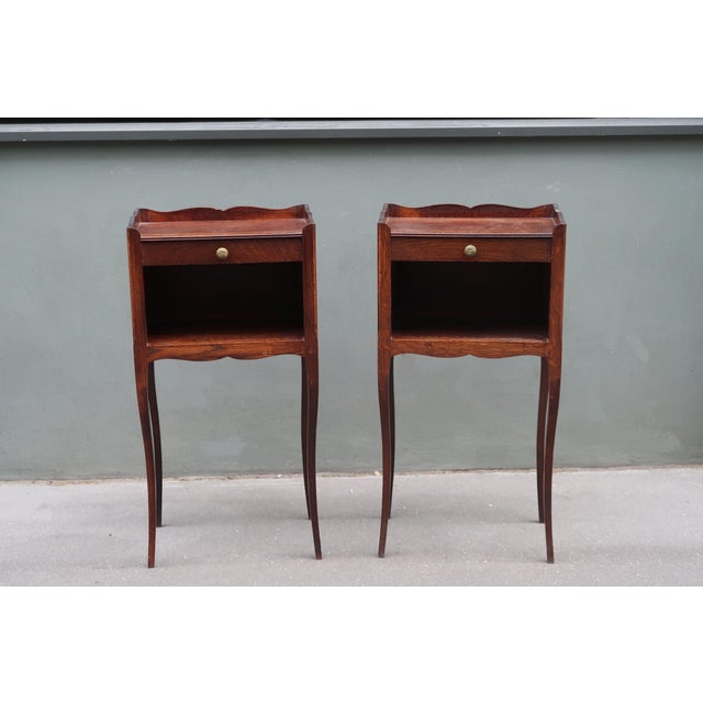 1950s Set of Two French Louis XV Style Side Tables Nightstands. For Sale - Image 11 of 13