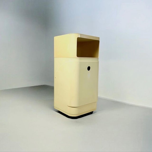 Contemporary Componibili Laundry Basket and Storage Box by Anna Castelli Ferrieri for Kartell, 1960s, Set of 2 For Sale - Image 3 of 18