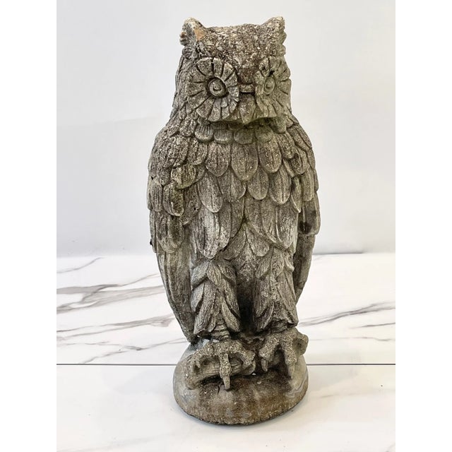 Henri Studio cast concrete vintage owl, the perfect decor for your garden, original patina a very nice find.