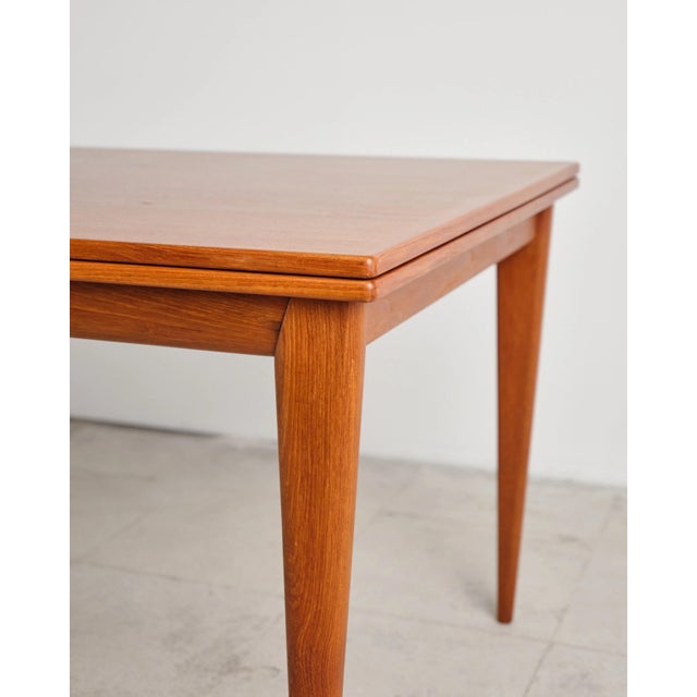 Extendable Dining Table Model 12 in Teak by Niels O. Møller for j.l. Møllers, Denmark, 1960s For Sale - Image 6 of 18