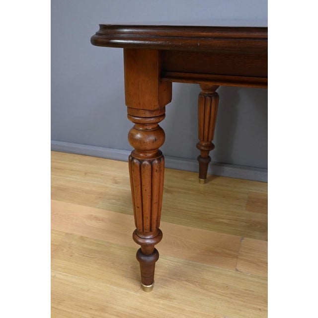 Brown Victorian Mahogany Extendable Table, England, Late 19th Century For Sale - Image 8 of 18