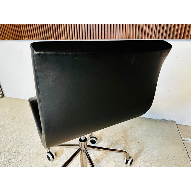 Sala Office Swivel Chair in Black Leather by Pascal Mourgue for Ligne Roset, France, 2000s For Sale - Image 12 of 15